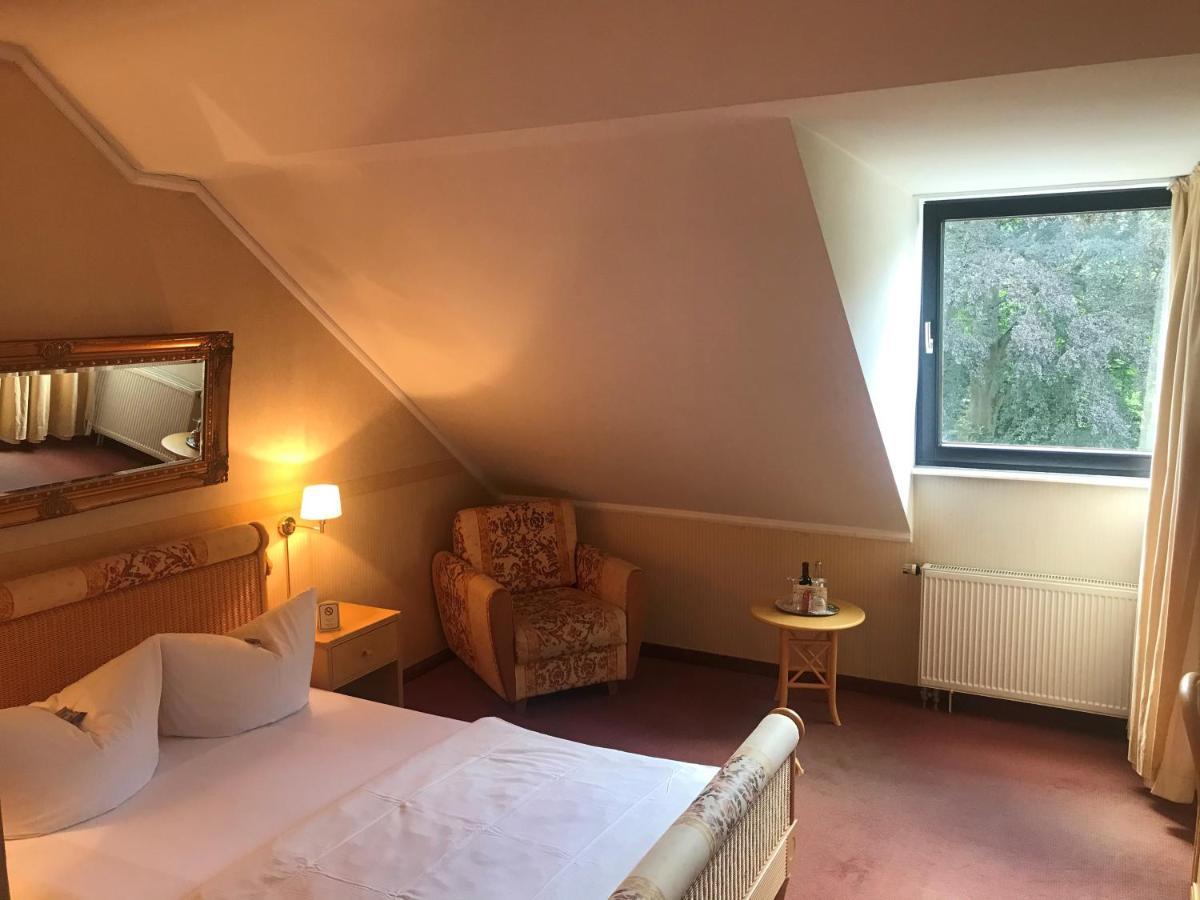 Burg Wegberg Hotel & Eventlocation Bagian luar foto